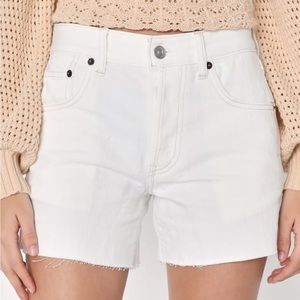 Free People “We The Free” Ivy White Cutoff Shorts Sz 28